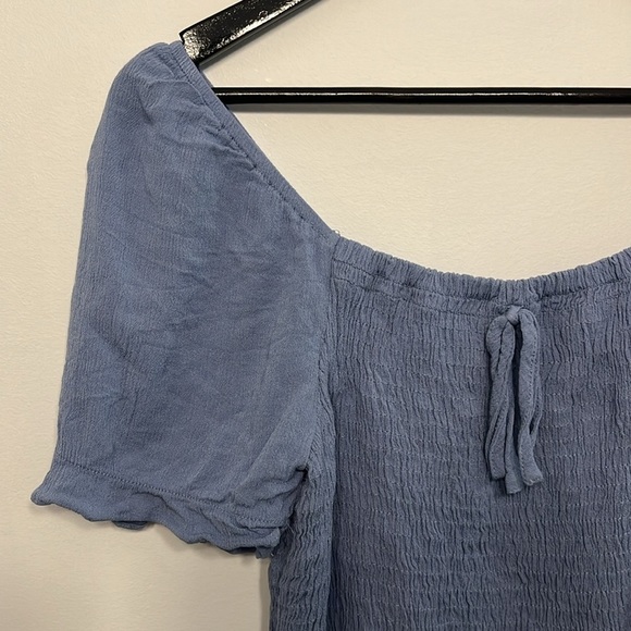 Paper Crane Blue Smocked Puff Sleeve Crop Top - Size M - Picture 4 of 5